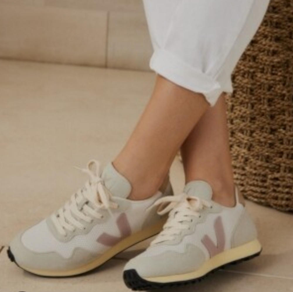 Veja SDU Low Top Sneakers Natural & Babe Mesh Faux Suede Size 8